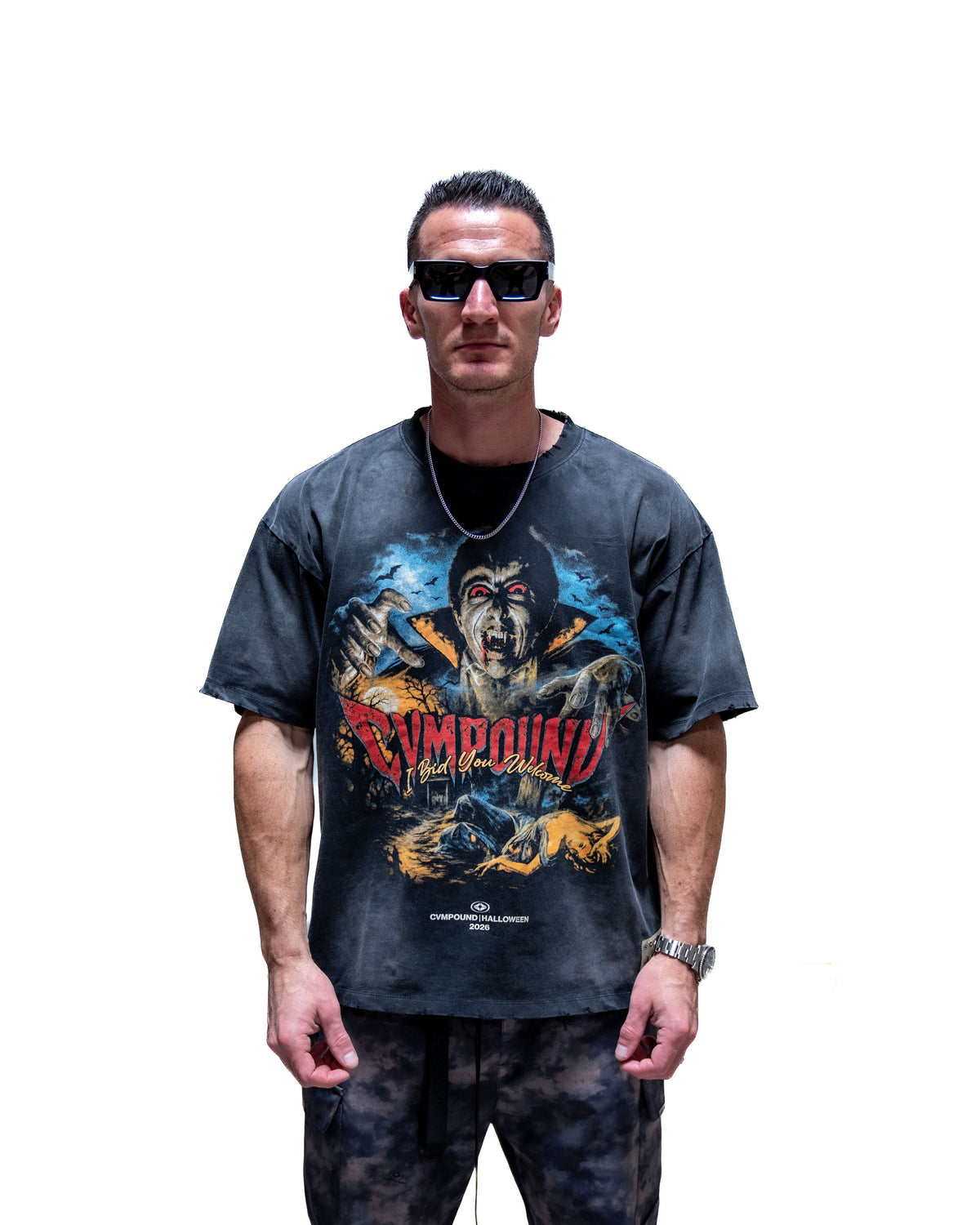 Halloween 2026: Vintage Dracula T-shirt