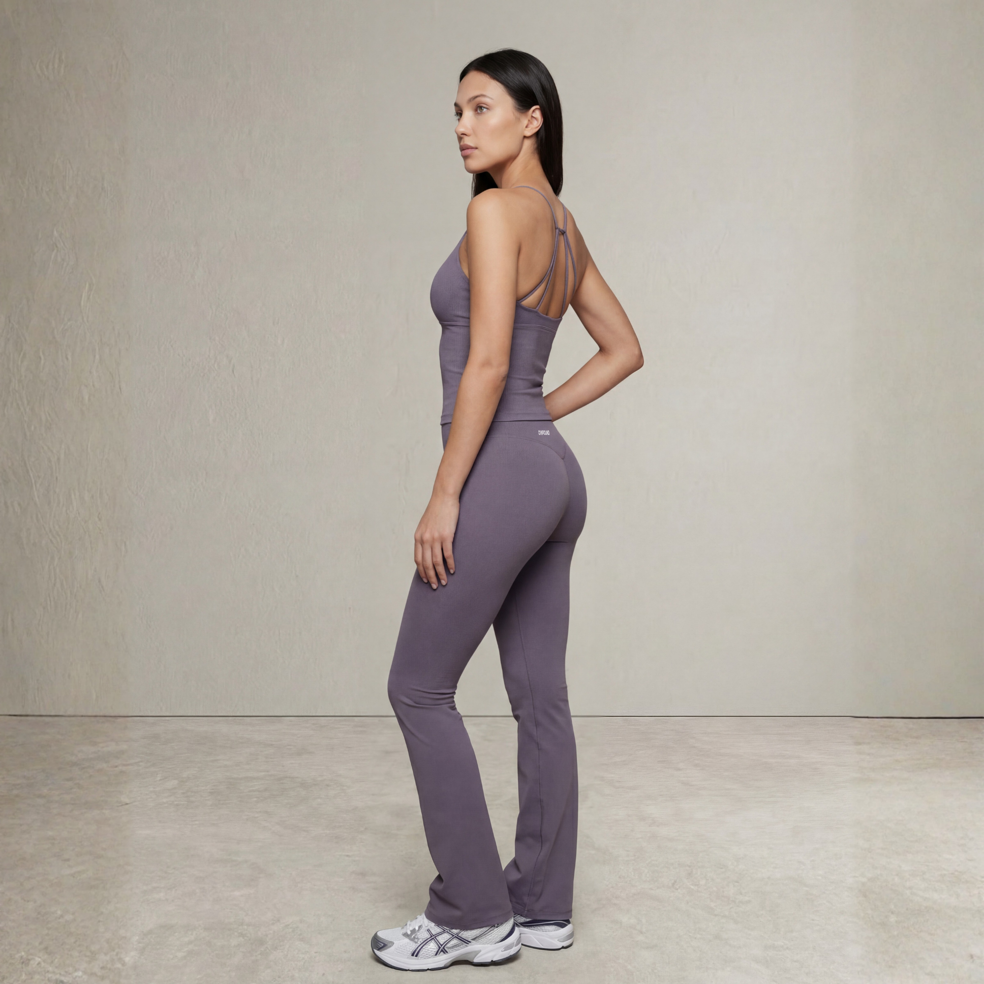 New Women's Active: Twist Front Longline Top (truffle)