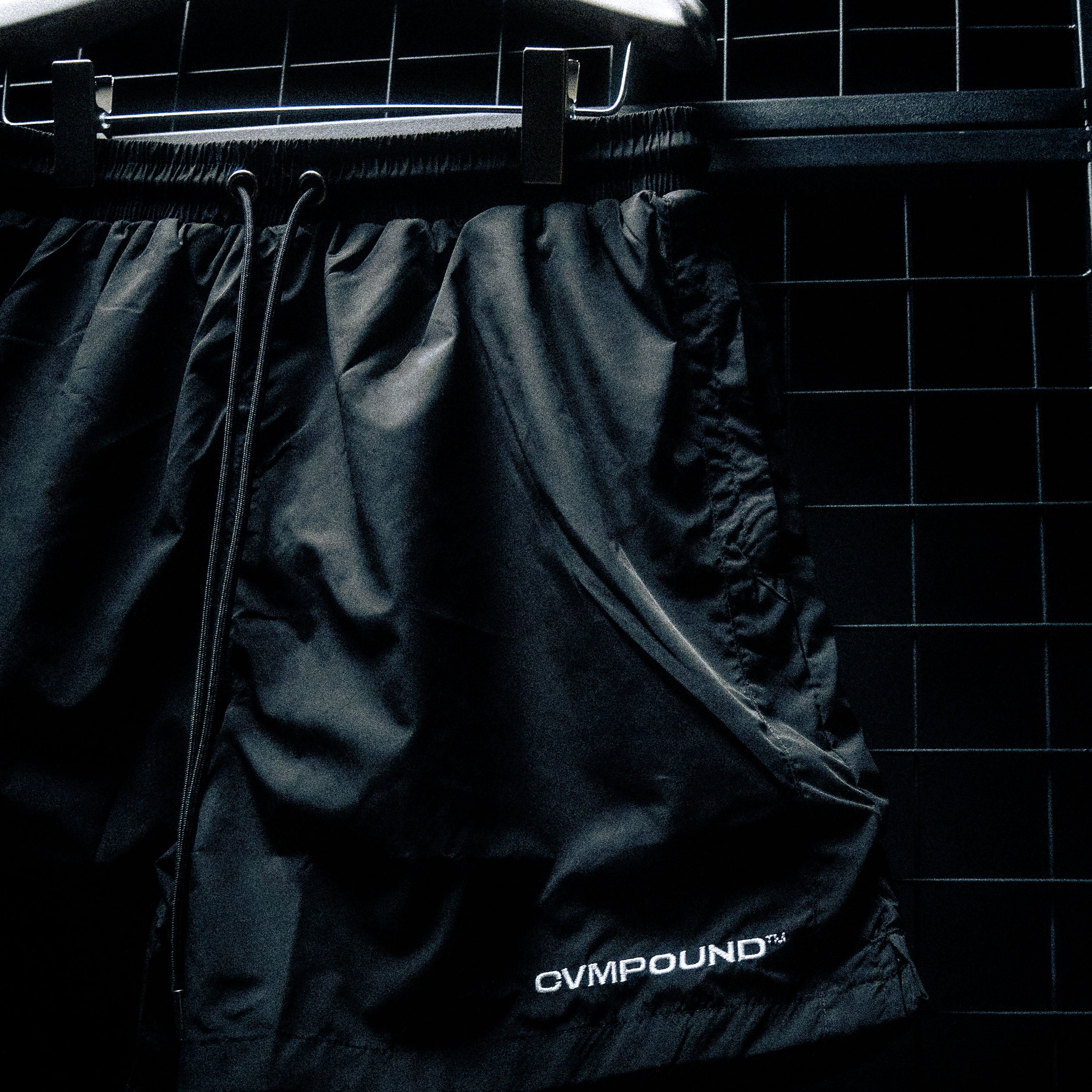 CVMPOUND Men’s Essential Short (Black)